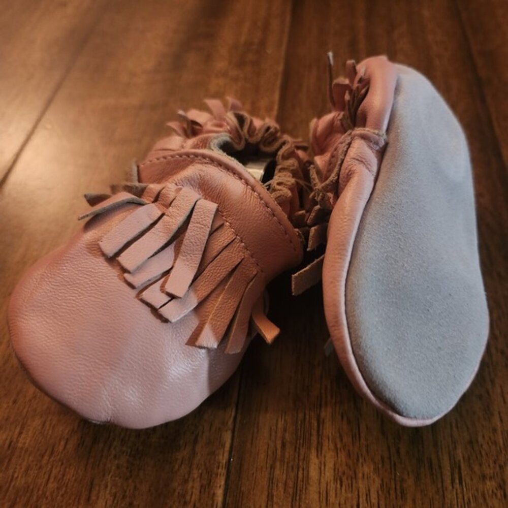 Tickle Toes Genuine Leather Baby Moccasins Pink Fringe Elastic Fit Size 6-12‎